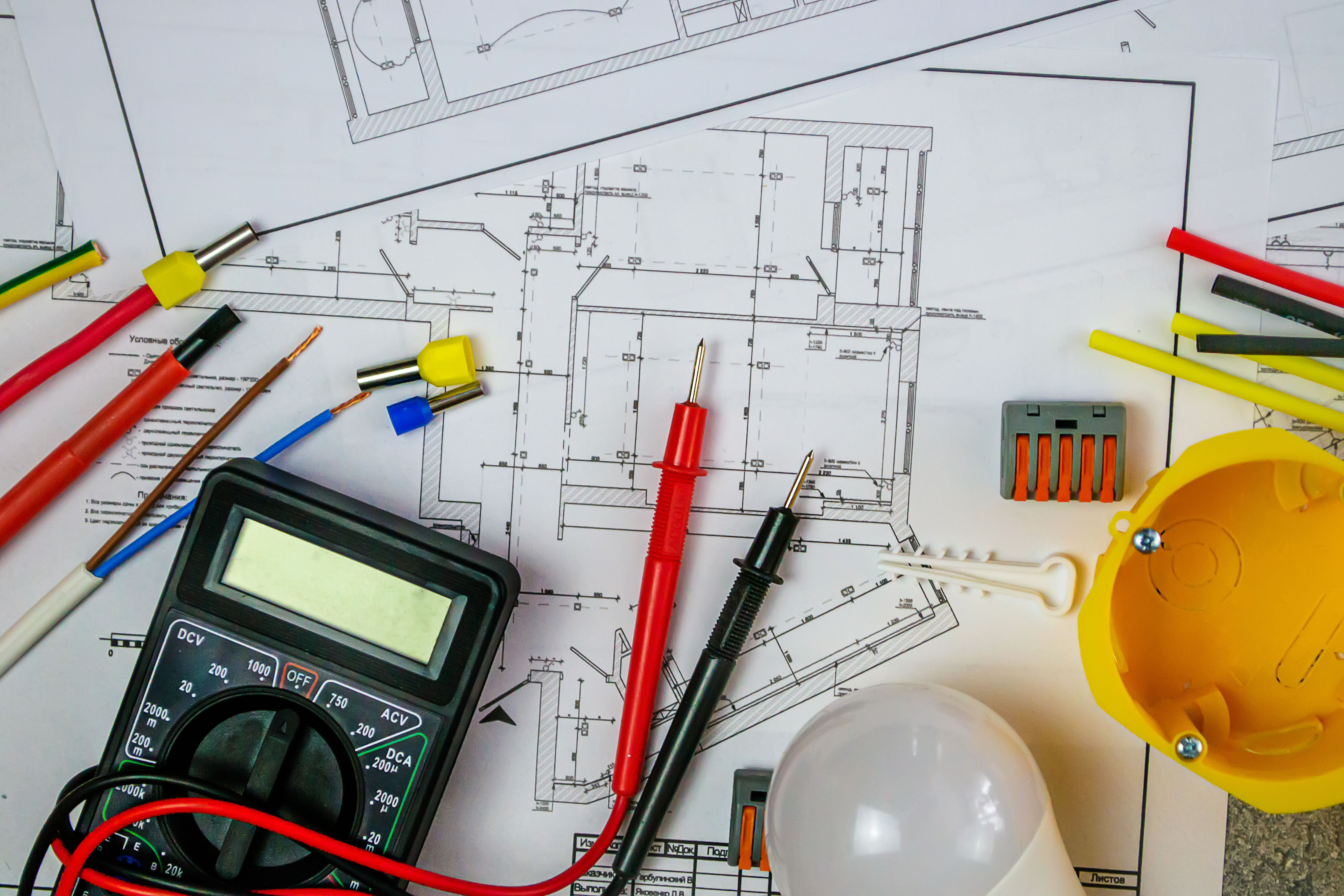 Ferramentas de engenharia elétrica e projetos
